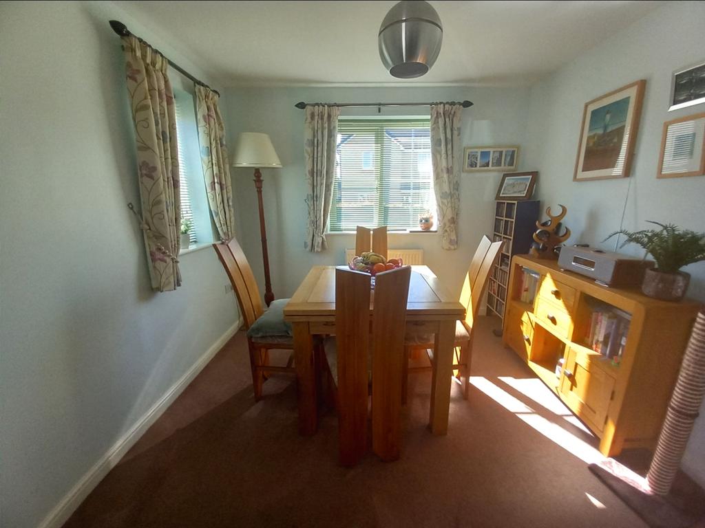 Dining kitchen