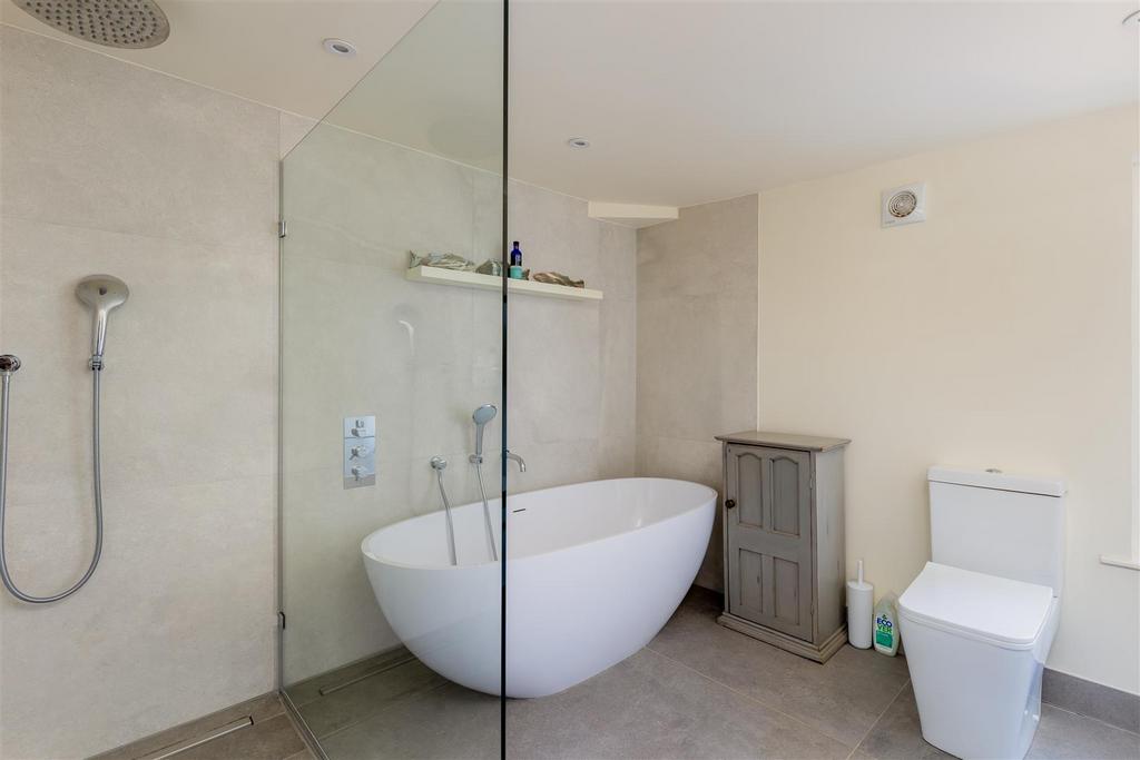 Bedroom 1 En-Suite