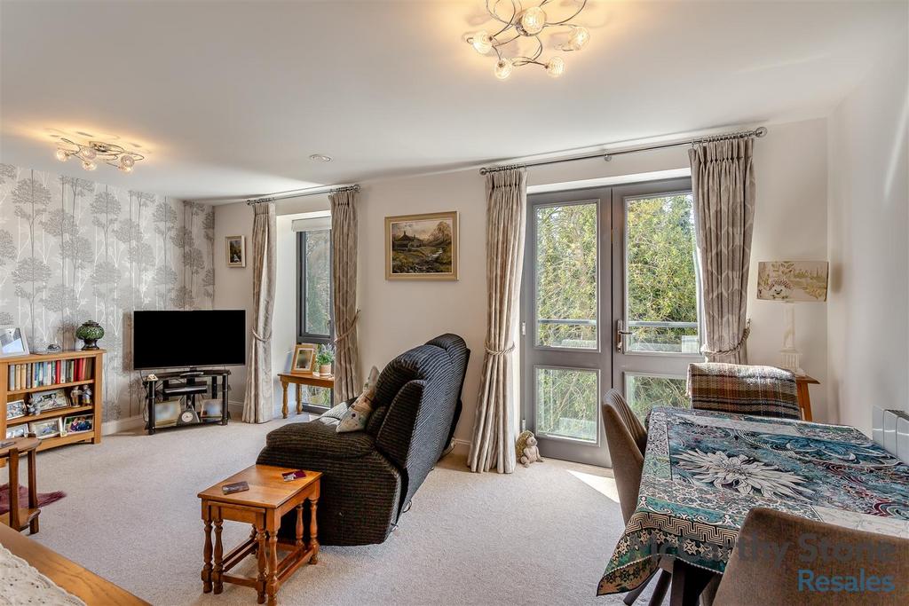 8642413-interior07.jpg