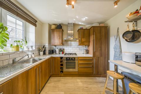 1 bedroom apartment for sale, Meadow Road, London