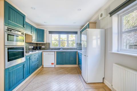 15 Castle Rise, Castle Cary, BA7 7ND