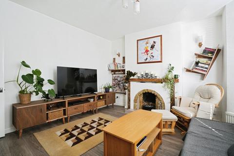 33 Polkyth Road, St Austell, PL25 4LP