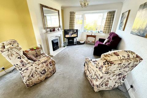 10 Alexander Drive, Bury, BL9 8PF