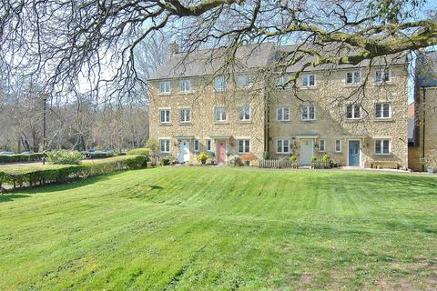 3 Bridge Mead, Ebley, Stroud, GL5 4BP