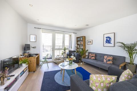 2 bedroom flat to rent, 43 Deptford Bridge, London SE8