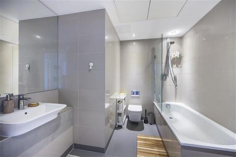 2 bedroom flat to rent, 43 Deptford Bridge, London SE8