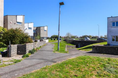 13 Michaelston Close, Barry, CF63 1SG
