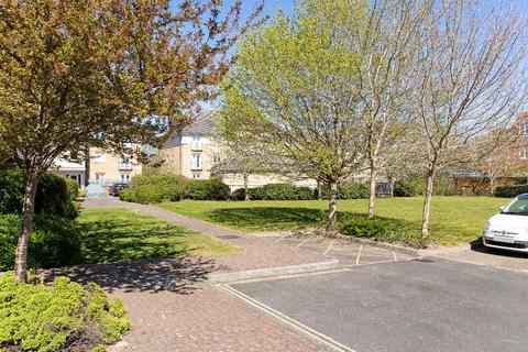 1 bedroom apartment for sale, Fairwater Drive, Shepperton