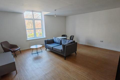 1 bedroom flat to rent, Shiffnall Street, Bolton, BL2