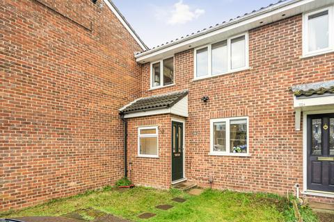 3 bedroom terraced house for sale, Aylsham Drive, Ickenham, Uxbridge