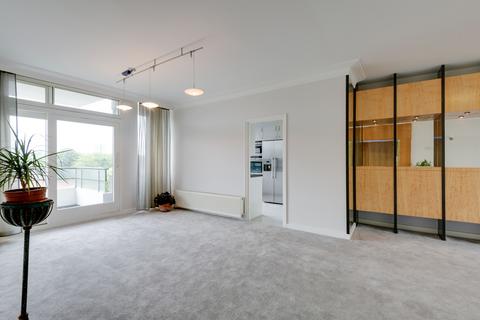 4 bedroom apartment to rent, Avenue Road, St John's Wood, London, NW8