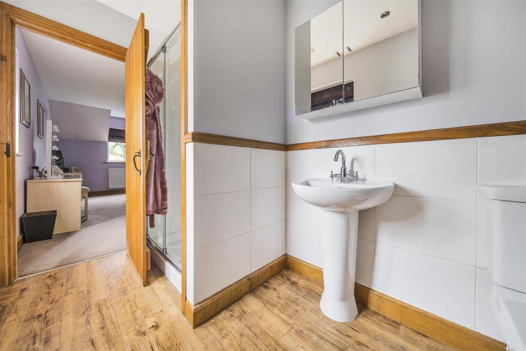 En suite shower room