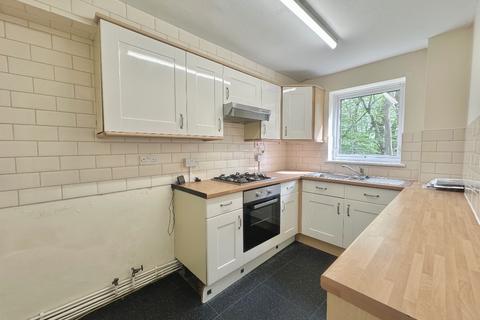 1 bedroom flat to rent, Harkness Close, Romford