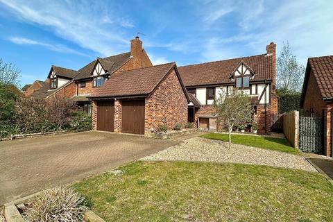 4 bedroom detached house for sale, Olympia Close, East Hunsbury, Northampton NN4