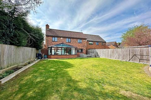 4 bedroom detached house for sale, Olympia Close, East Hunsbury, Northampton NN4