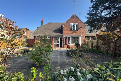 3 bedroom semi-detached bungalow for sale, Gloucester Road Southport PR8 2AU