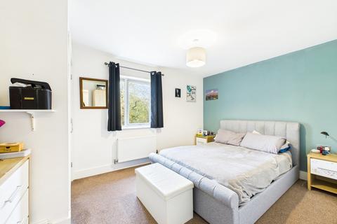 2 bedroom coach house for sale, Monkton Drive, Bordon, Hampshire, GU35