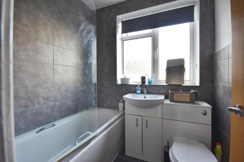 27 Deans Close, London, W4 3LX