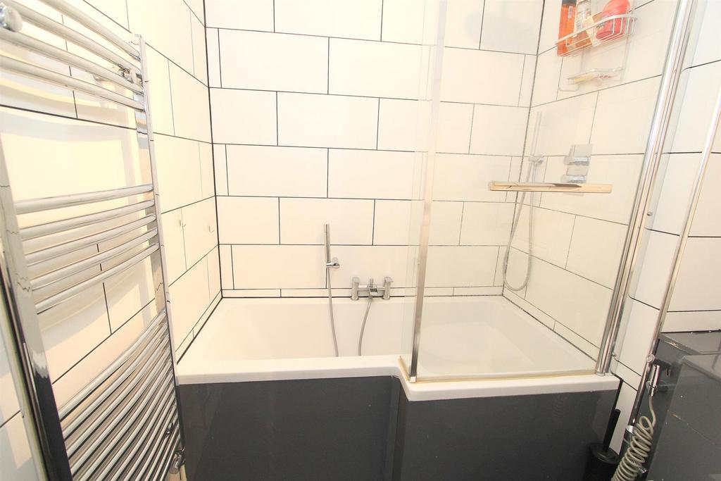 BATH B.jpg
