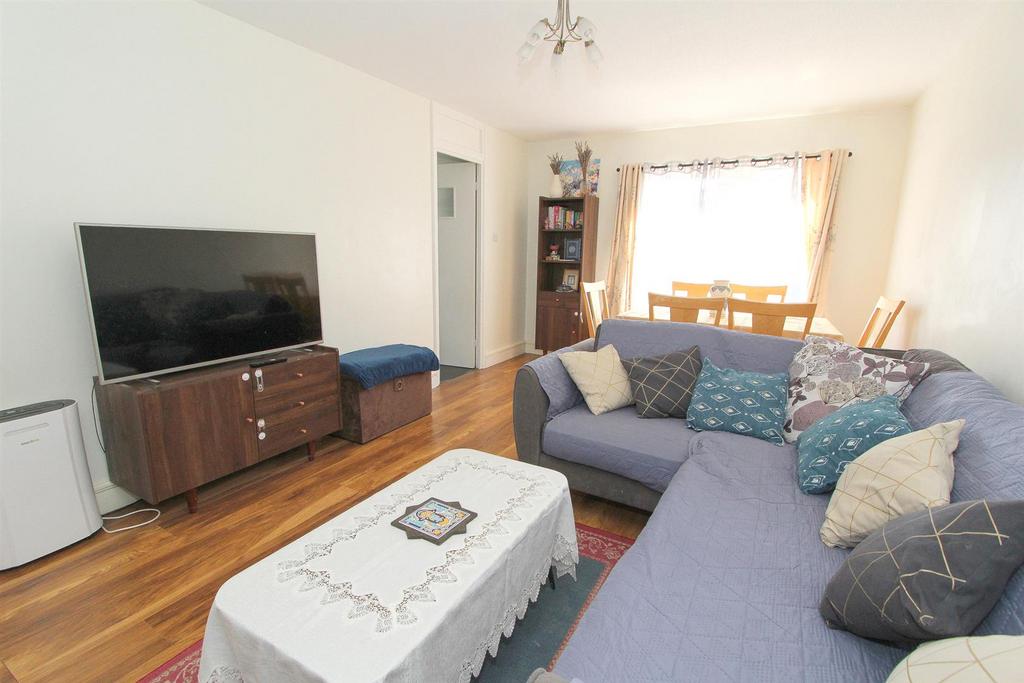 LOUNGE A.jpg