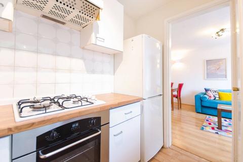 22 Horseshoe Close, London, E14 3EP