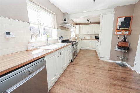 4 bedroom detached house for sale, Lichfield Road, Bracebridge Heath