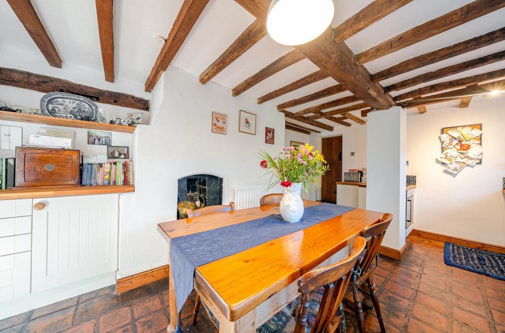 Kitchen1.jpg