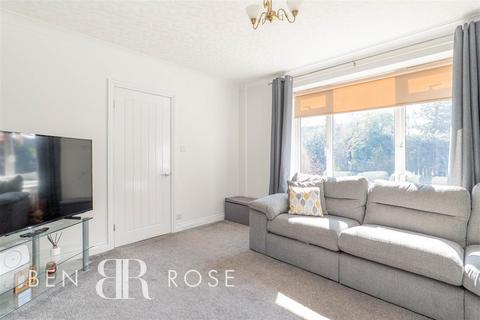 18 Barnside, Euxton, Chorley, PR7 6AJ