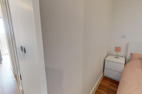 Studio to rent, Studio, One Wolstenholme Square, L1