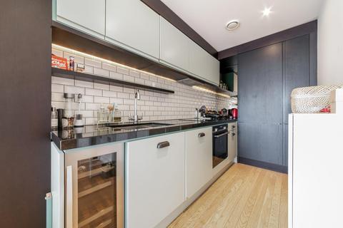 2 bedroom apartment to rent, Park Vista Tower, Wapping, London, E1W