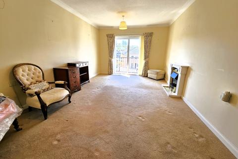 2 bedroom flat for sale, Sharon Road, West End, Southampton