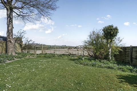 5 bedroom semi-detached house for sale, Roundway Park, Devizes