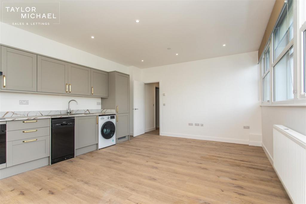 Living Room / Kitchen