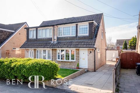 3 bedroom semi-detached house for sale, Larchwood Crescent, Leyland