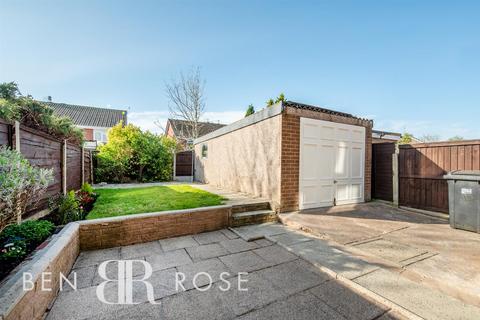3 bedroom semi-detached house for sale, Larchwood Crescent, Leyland