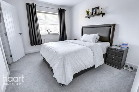 17 Chester Drive, Doncaster, DN4 5NS