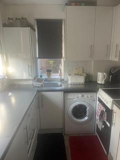 1 bedroom in a house share to rent, Bridle Road, Croydon CR0