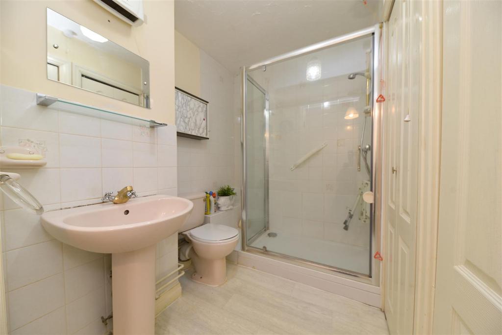 Shower room.JPG