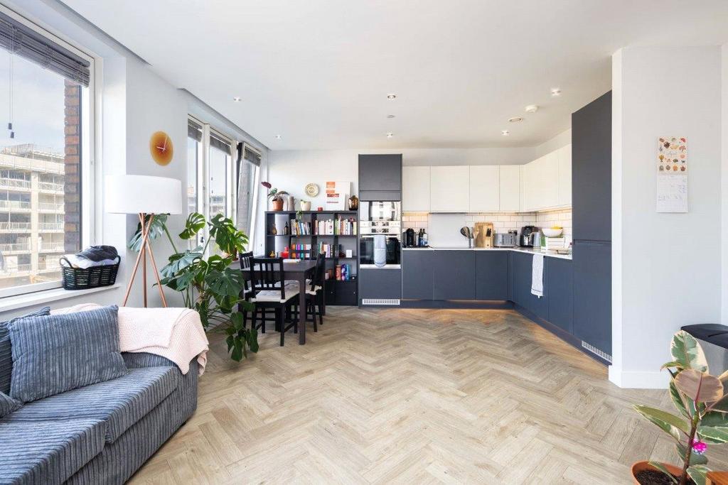 Living Room/Kitchen