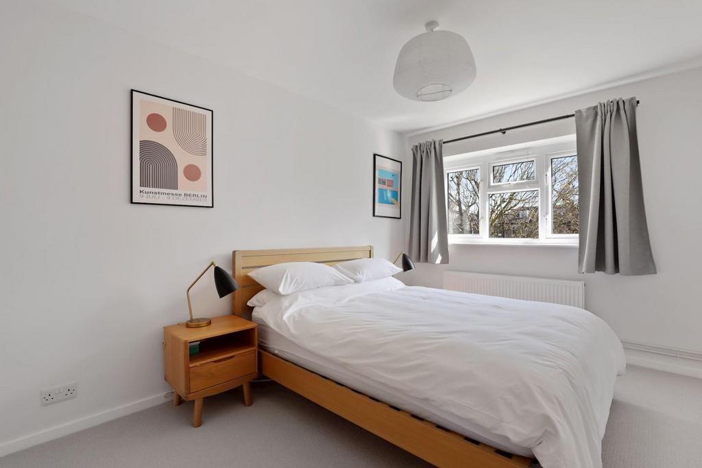 03-1128 JHProp Wpen - 35 Lullington Road - 9 (1)-med