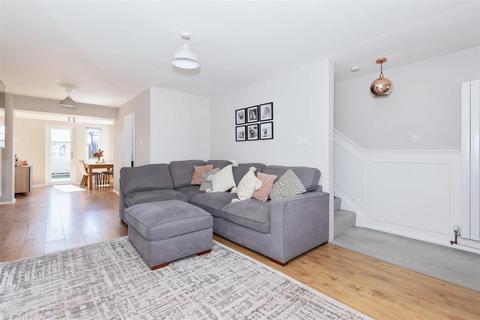 24 Chilgrove Close, Goring By Sea, Worthing, BN12 6NQ