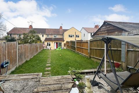 4 bedroom terraced house for sale, Lyndhurst Road, Tilehurst, Reading, RG30