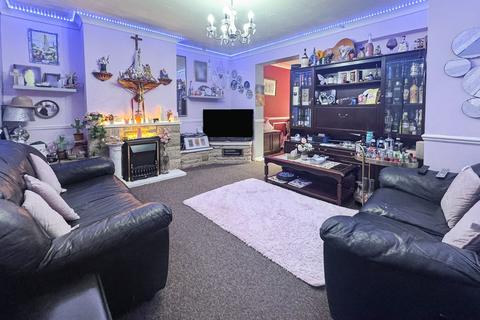 4 bedroom terraced house for sale, Lyndhurst Road, Tilehurst, Reading, RG30