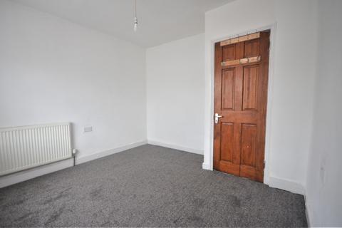 3 bedroom terraced house to rent, Barking Road, E139EZ