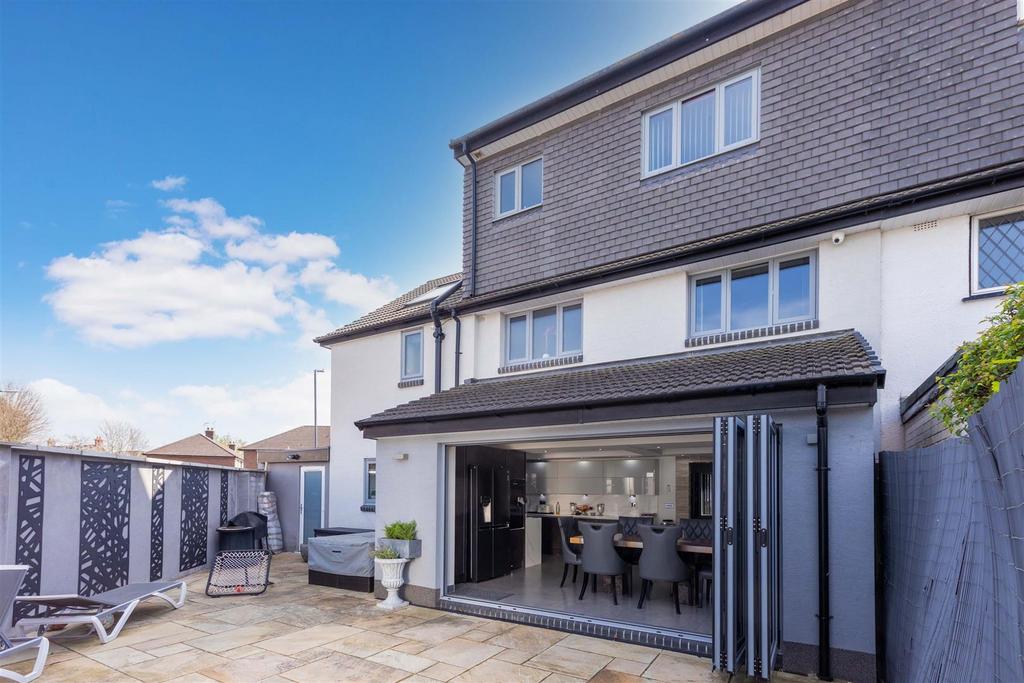 174 L Cippenham Lane-3.jpg