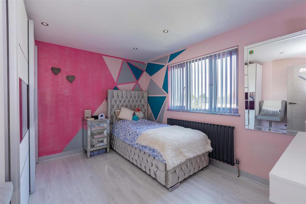 174 L Cippenham Lane-24.jpg