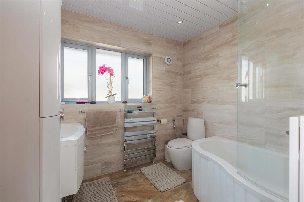 174 L Cippenham Lane-21.jpg