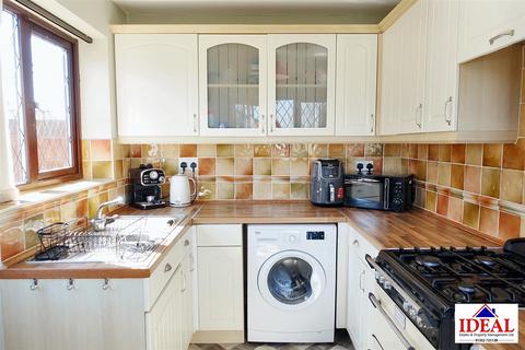 48 Coniston Road, Askern, Doncaster, DN6 0EH