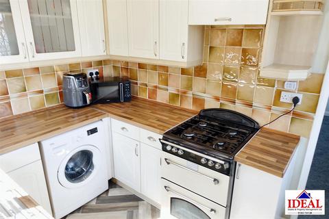 48 Coniston Road, Askern, Doncaster, DN6 0EH
