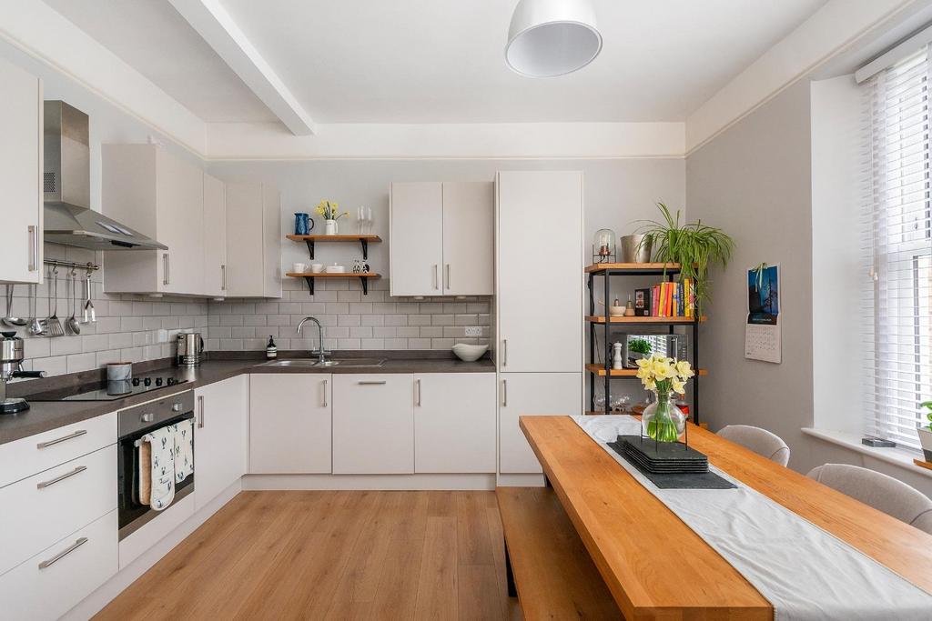 F1 F0 F1 CRSA - Kitchen Diner B.jpg